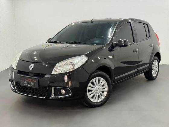 RENAULT SANDERO 1.6 PRIVILÉGE 16V FLEX 4P AUTOMÁTICO